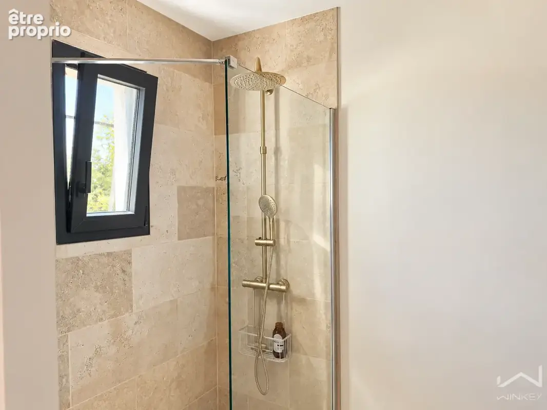 Le garn -  - maison plain pied - 108m2 -3 chambres -  807m2 de terrain - piscine - garage - photo 20