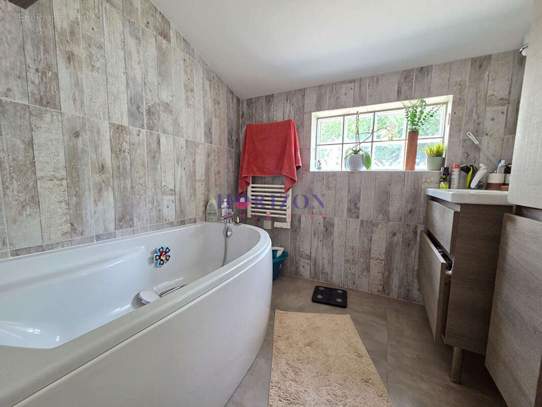 Maison La Chapelle En Serval 6 pièce(s) 115 m2 - photo 6