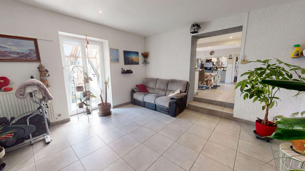 Maison à SAINT-DOULCHARD