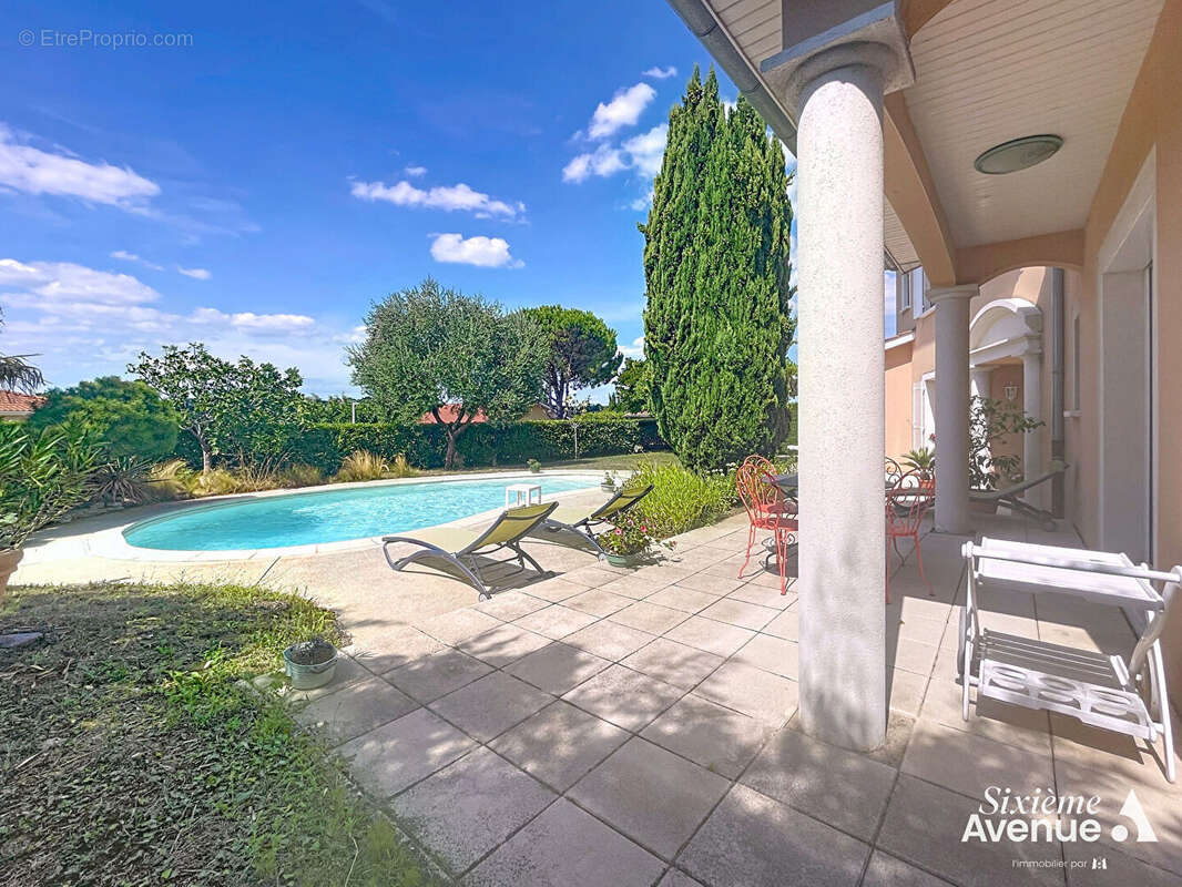 Maison à SAINT-SYMPHORIEN-D&#039;OZON