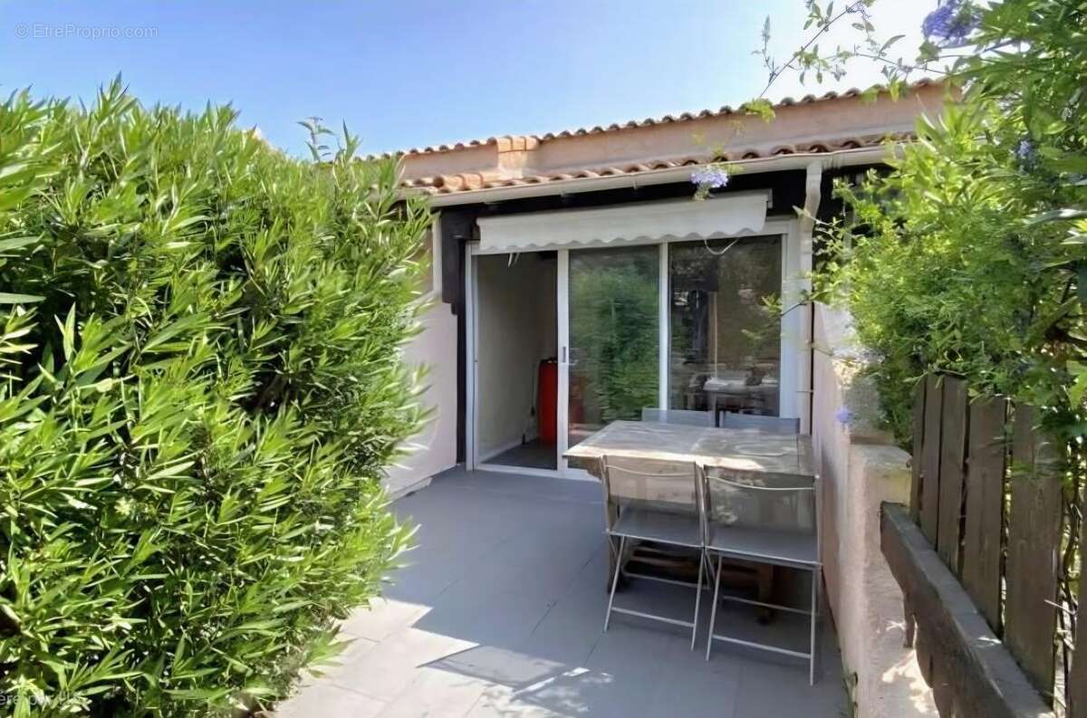 Appartement à SANARY-SUR-MER