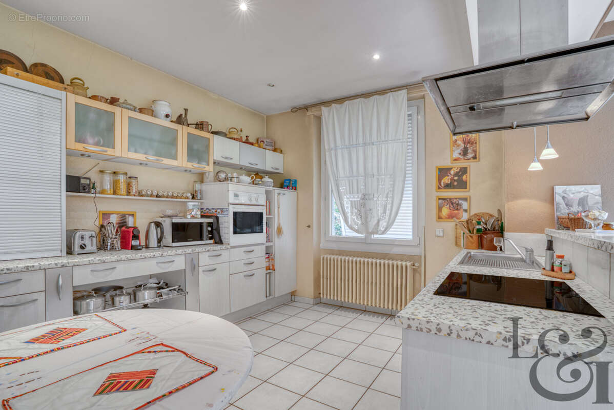 Maison à VILLENEUVE-SUR-LOT