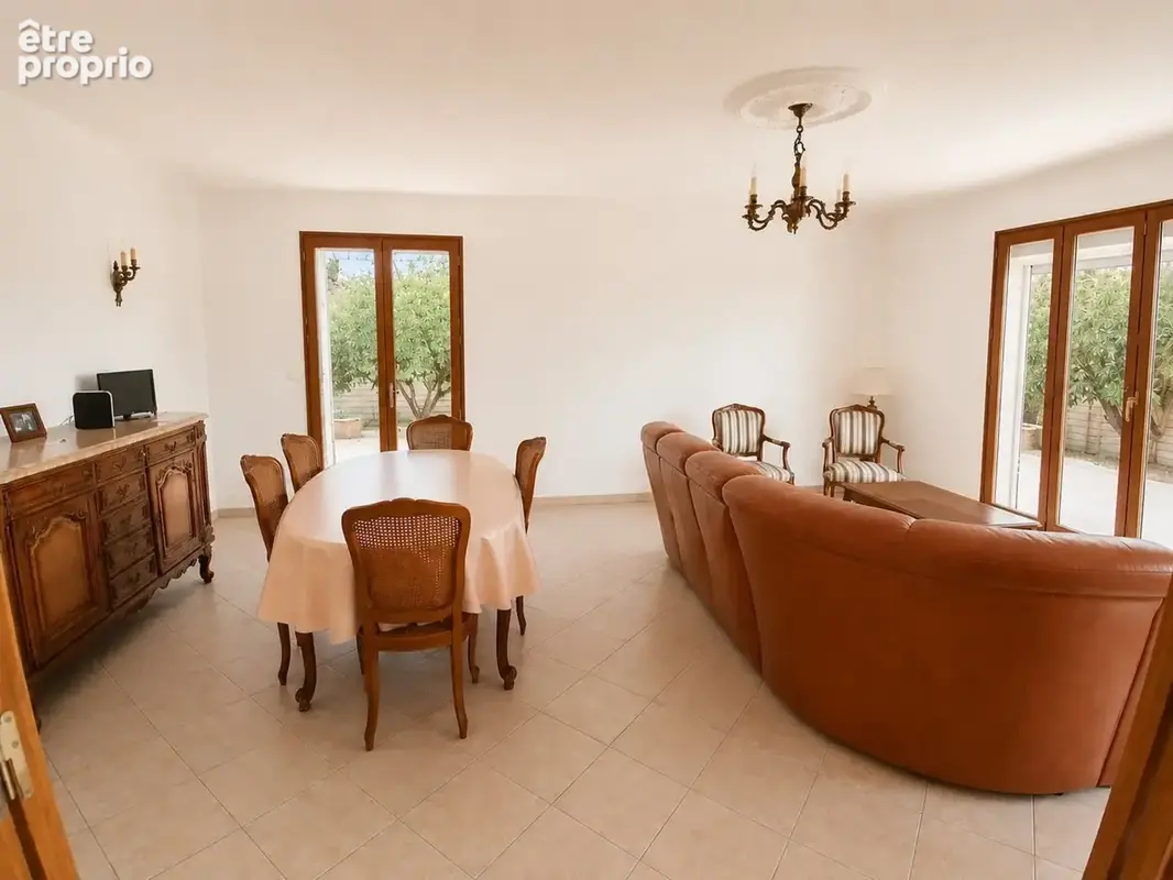 Villa méditerranéenne de plain-pied – 4 chambres – Studio indépendant – Piscine – Grand terrain arboré – - photo 7