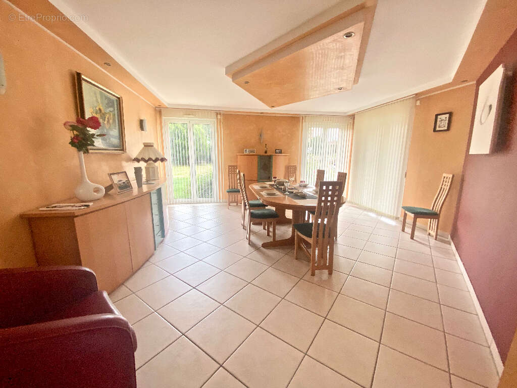 Maison individuelle F6 de plain pied avec piscine - photo 8