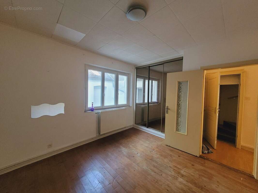 Appartement à AVESNES-SUR-HELPE