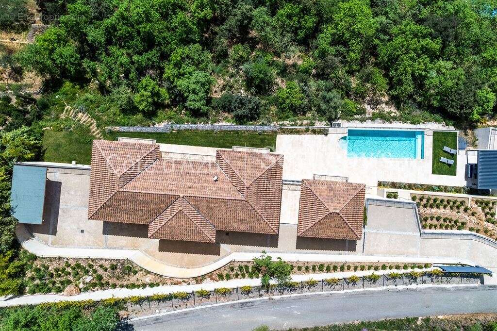 Maison à SPERACEDES