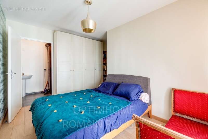 Appartement à NANTERRE