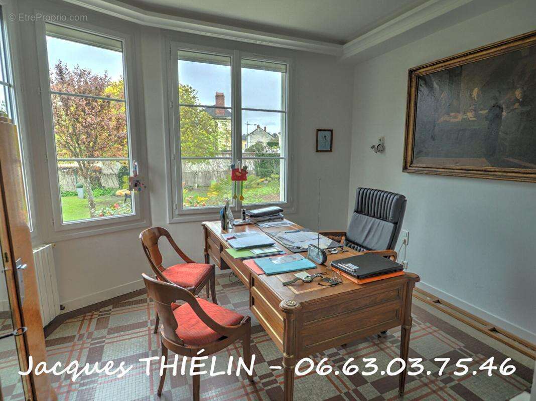 Maison à LONGUE-JUMELLES