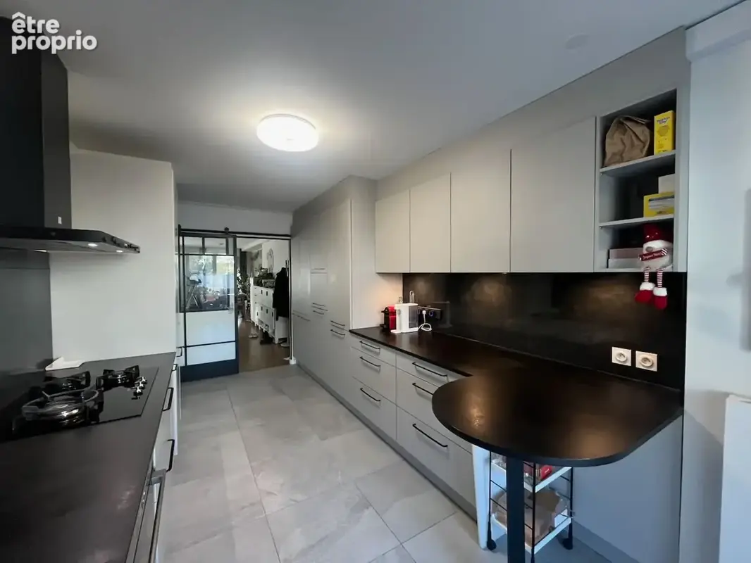Appartement à vendre 6 pièces avec garage LYON 6EME ARRONDISSEMENT (69) - photo 6