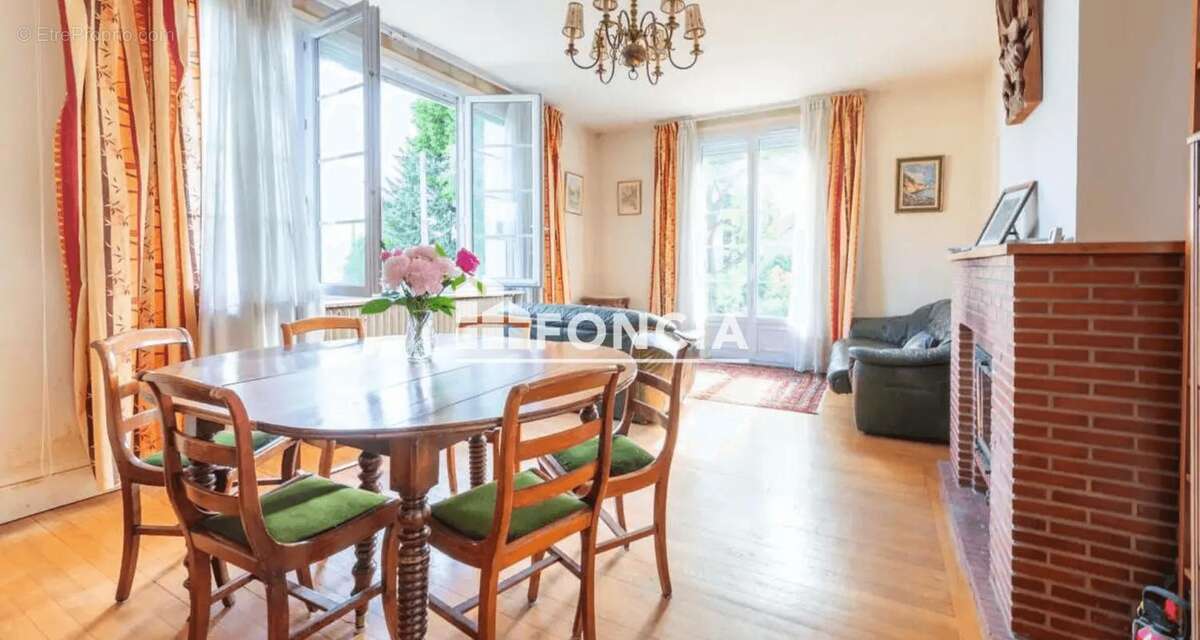 Maison à MARLY-LE-ROI