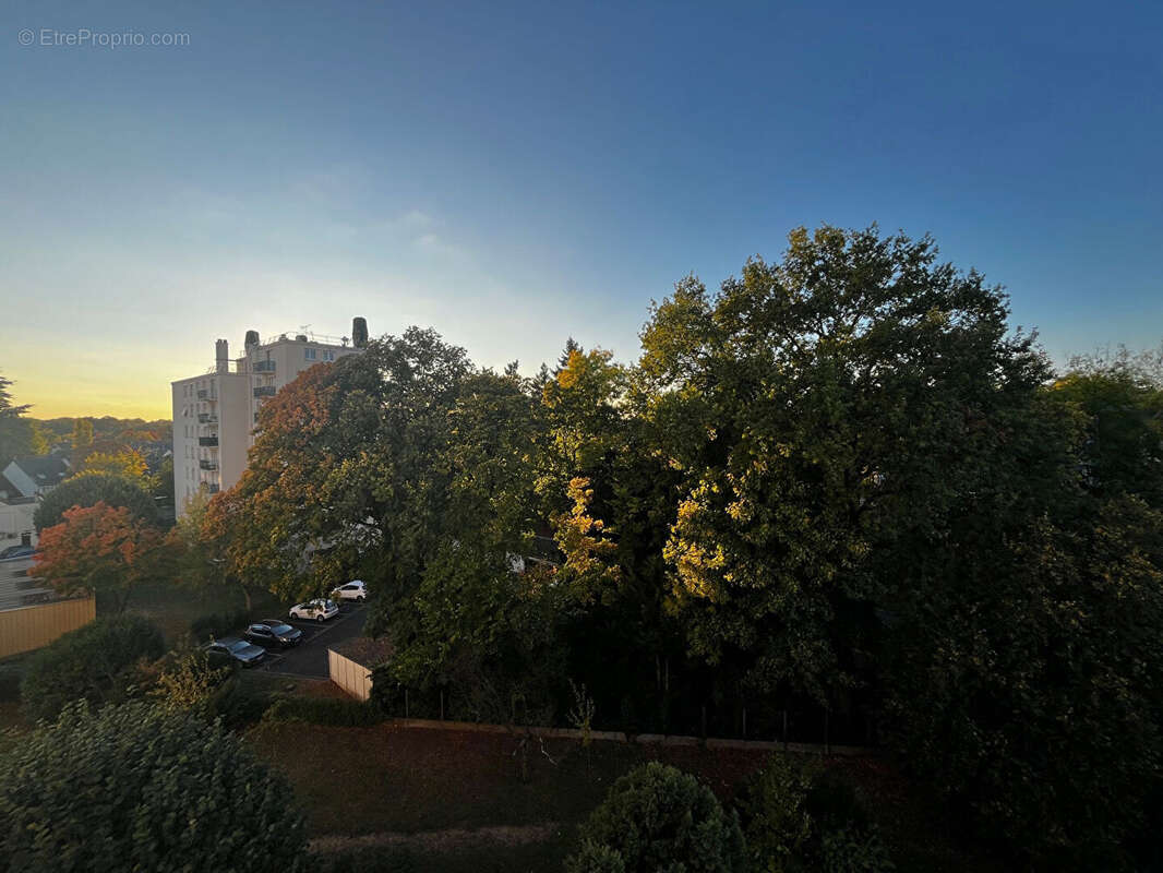 Appartement à OLIVET