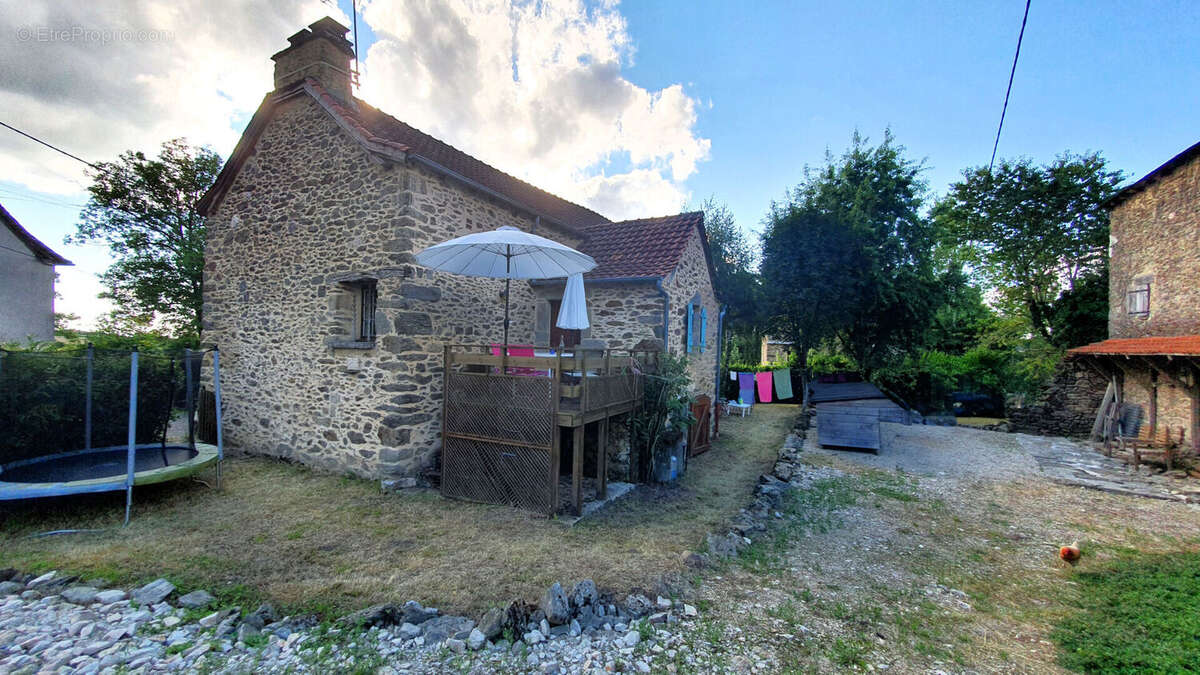 Maison en pierre avec jardin Calme, charme et beau potentiel d'aménagement - photo 17