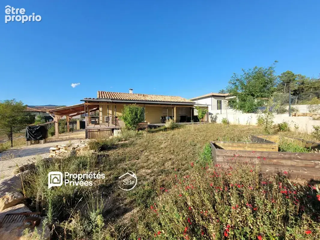 JOYEUSE - ardèche méridionale- Villa meublée de plain-pied, terrasse sud et jacuzzi 278 000   80 m²  Terrain de 803 m² - photo 17