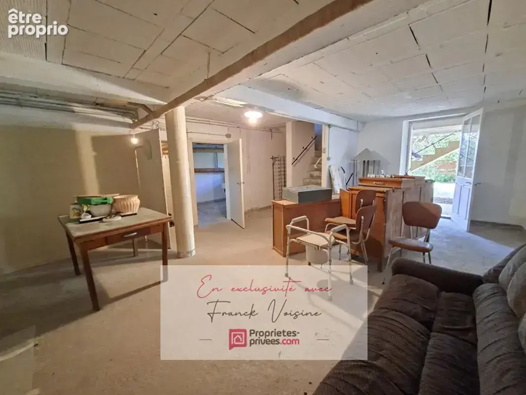 A VENDRE en EXCLUSIVITE au Boupère, centre bourg, maison de 109 m2 avec 4 chambres et 1 bureau sur une parcelle de 291 m2 - photo 6
