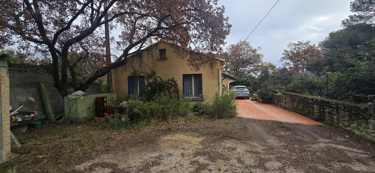 Maison à CHATEAUNEUF-DE-GADAGNE
