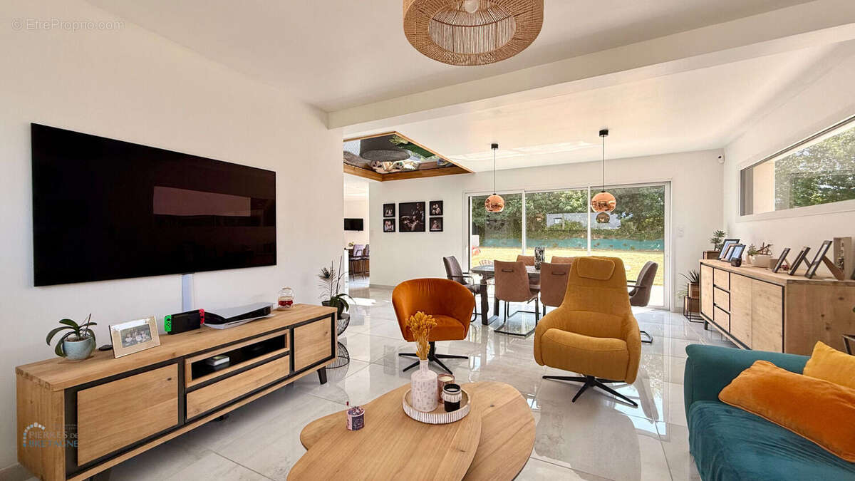 Maison contemporaine - 146,05 m2 - terrain 661 m2 - SAINT-RENAN - photo 2