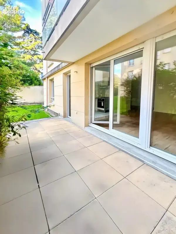 Appartement à CORBEIL-ESSONNES