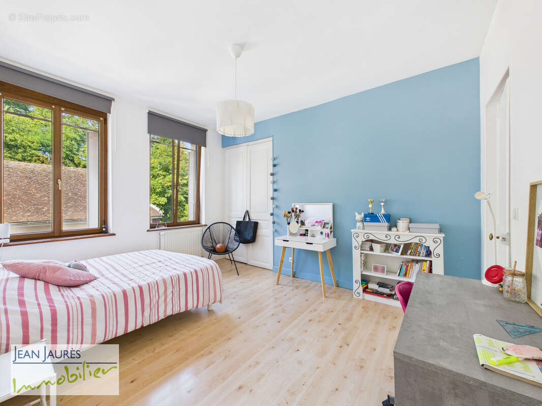 Appartement à SAINT-JULIEN-LES-VILLAS