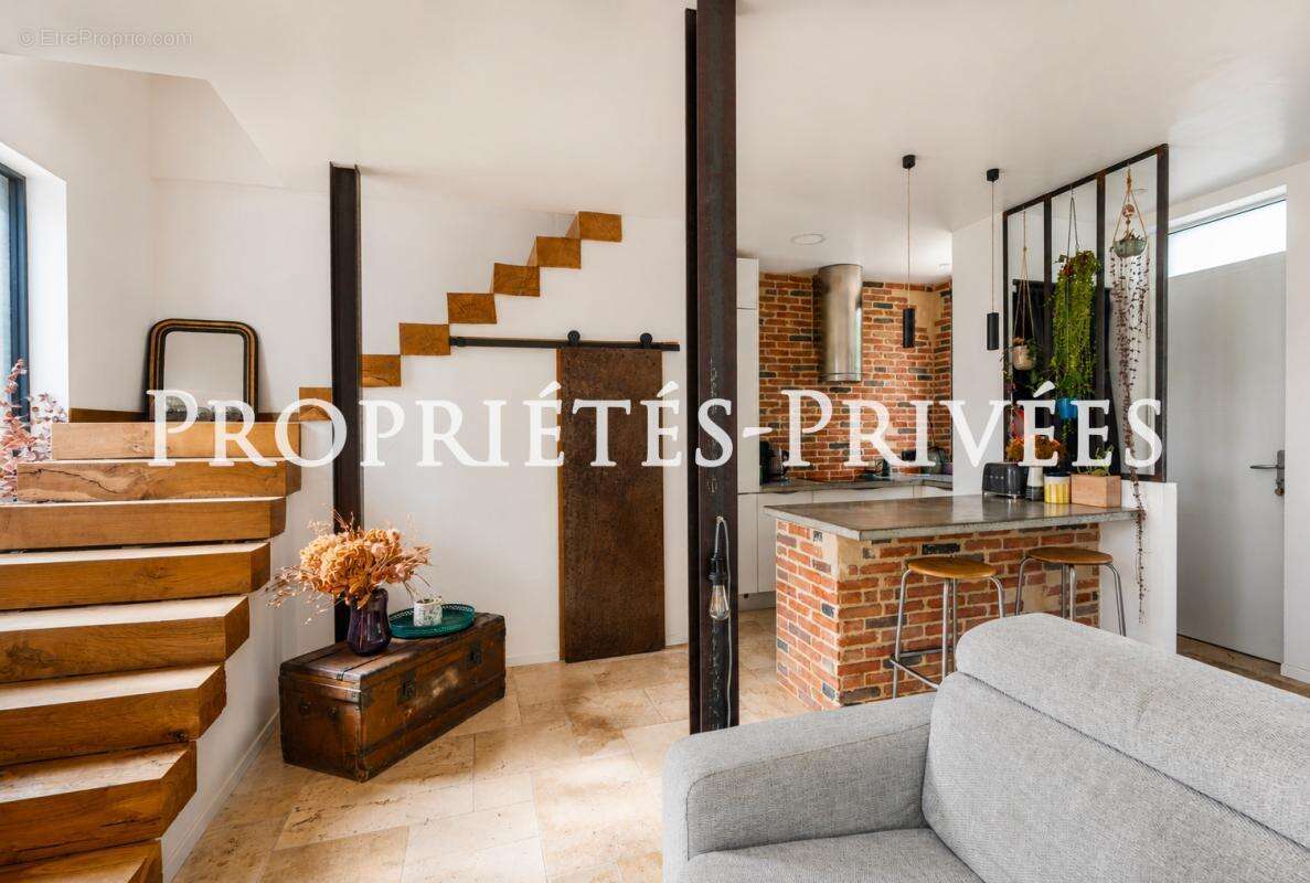 Maison de charme de 80 m2 rénovée à Joinville-le-Pont - photo 8