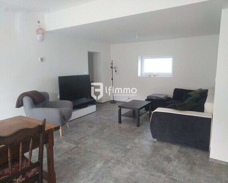 Maison à PREUSCHDORF