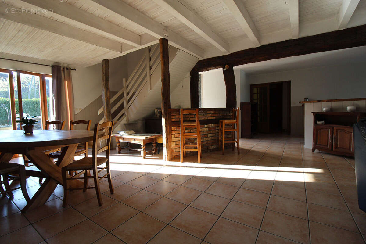 Maison à SAVIGNY-EN-REVERMONT