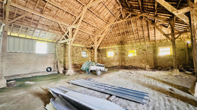 Maison à CAST