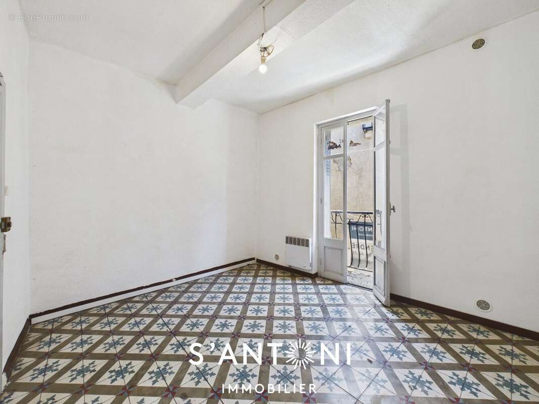 Maison à VILLENEUVE-LES-BEZIERS