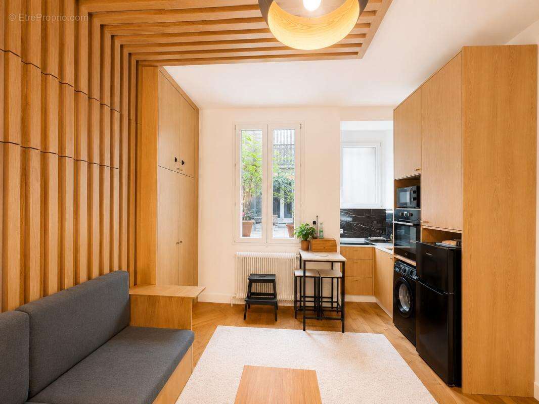À vendre, studio d’exception de 38 m² – Avenue de la Bourdonnais, à deux pas de la Tour Eiffel - photo 2