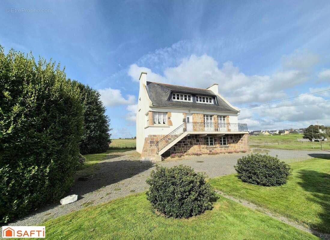 Photo 9 - Maison à LANDIVISIAU