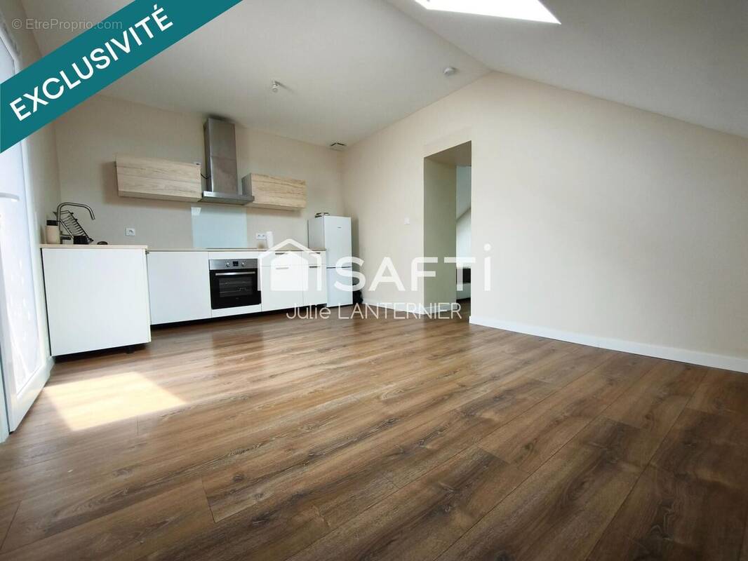 Appartement 65 m² à Lavigny  - photo 1