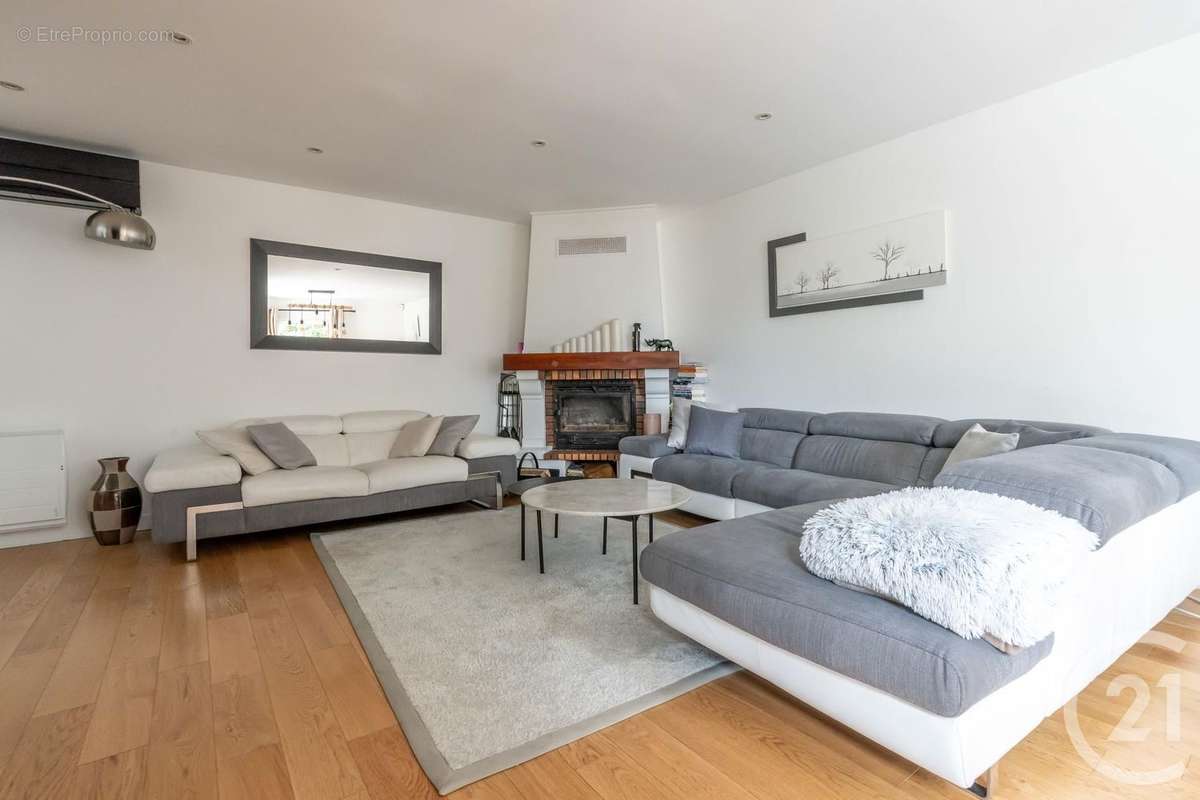 Maison à THORIGNY-SUR-MARNE