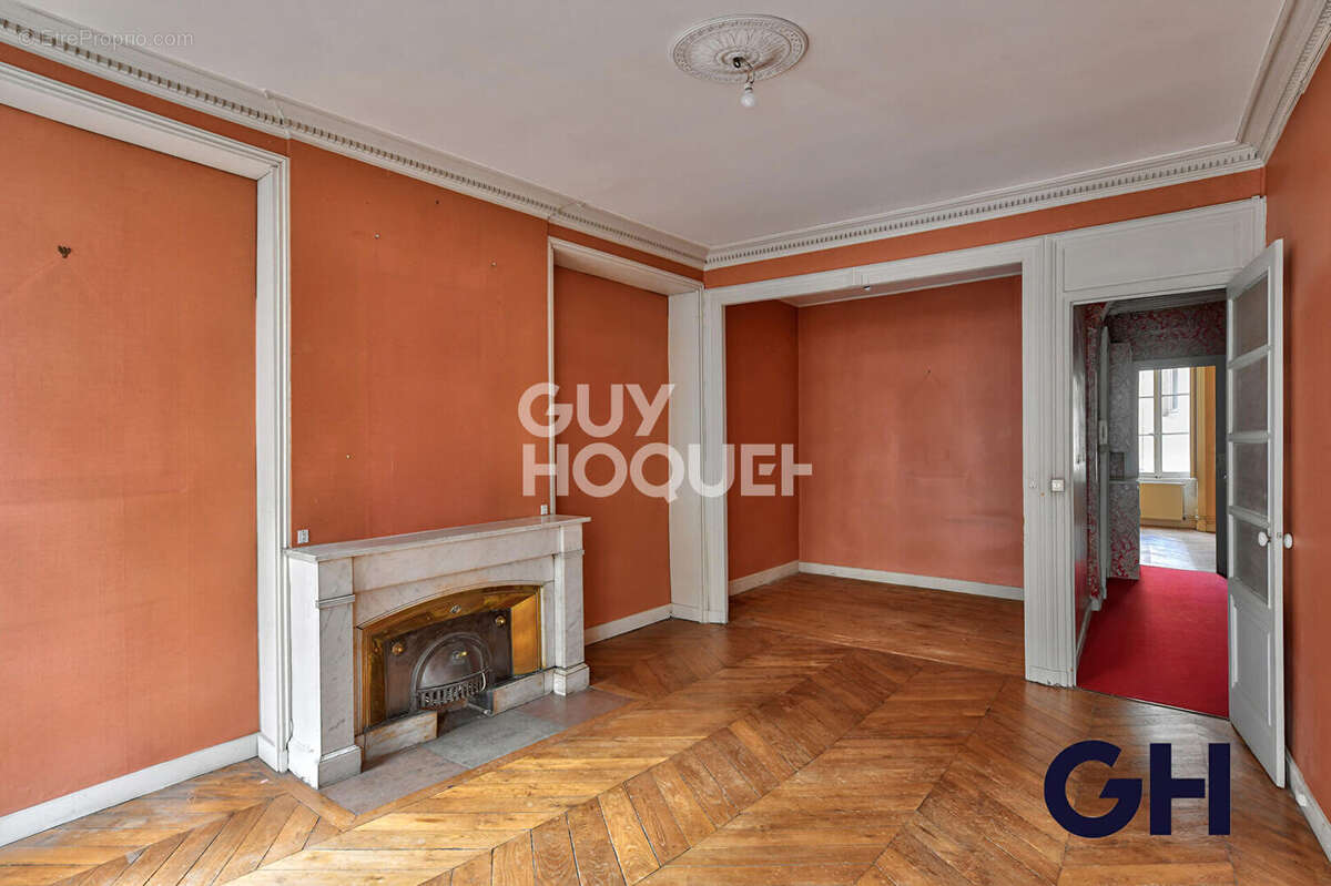 3 pièces - Cours Franklin Roosevelt Lyon 6e - photo 6