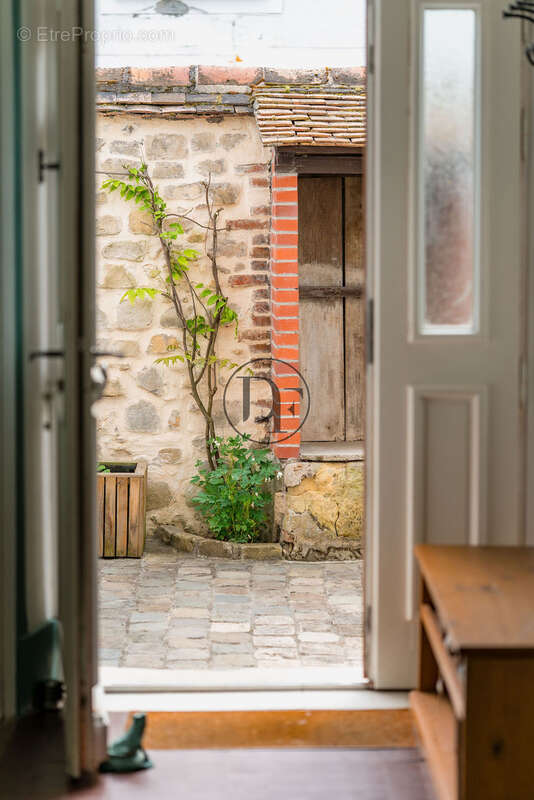 Maison à FONTAINEBLEAU