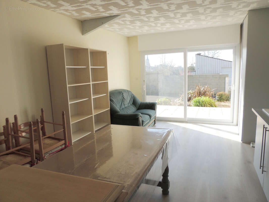 Maison à SAINT-MARTIN-DES-NOYERS