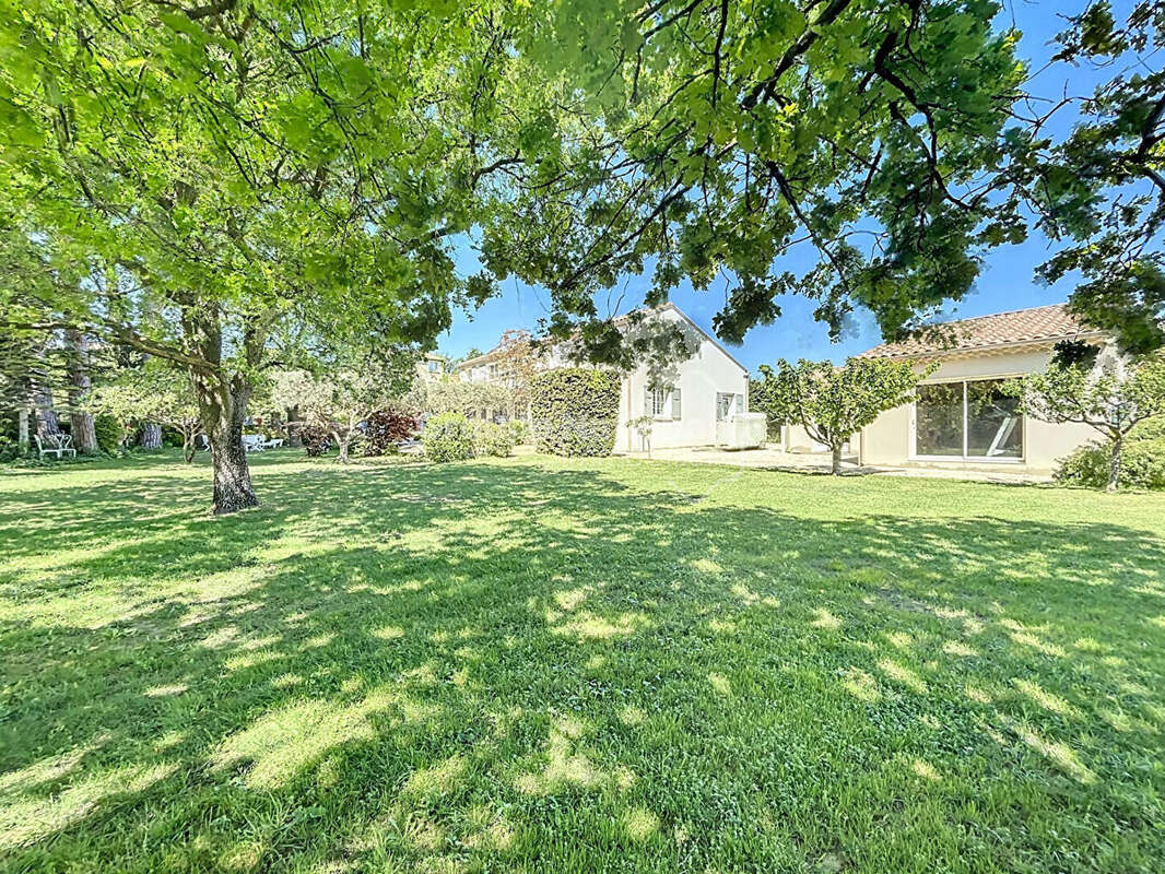 Maison à ROQUEMAURE