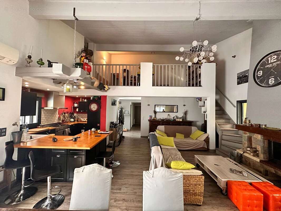 Maison à SAINT-AUBIN-DE-LANQUAIS