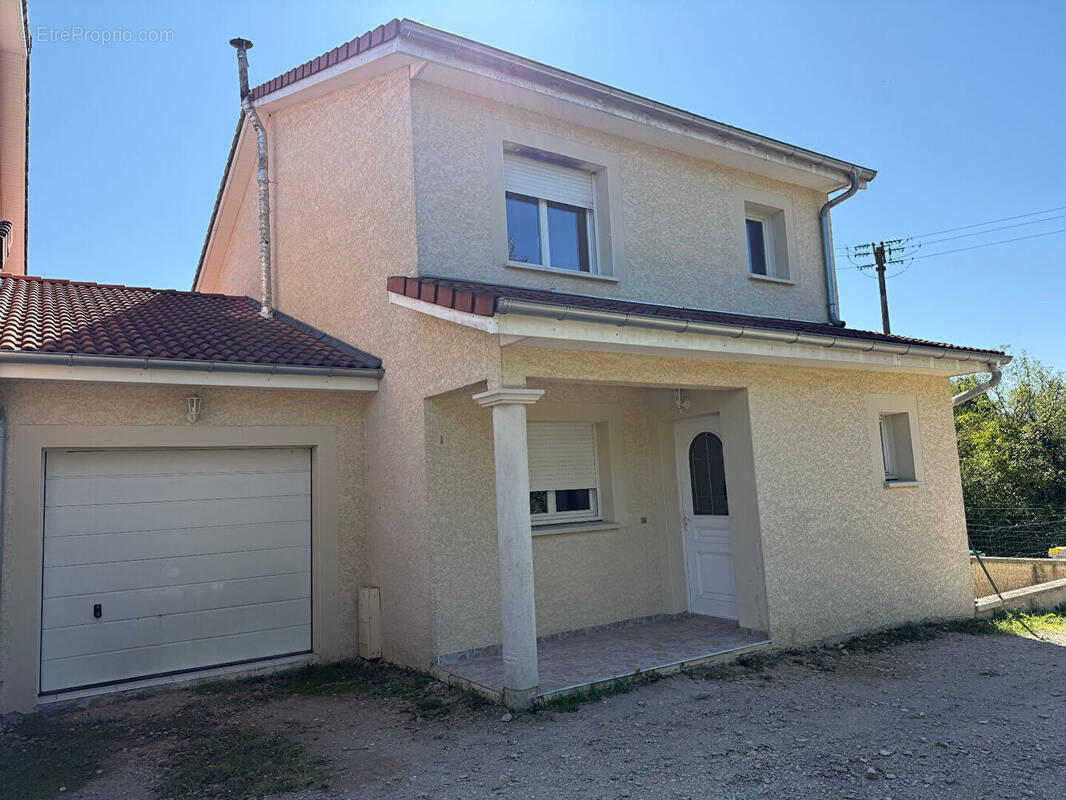 Maison à PONT-D&#039;AIN