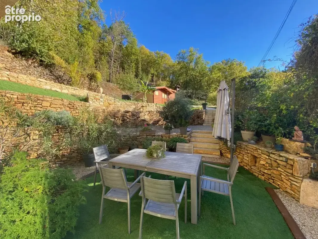 Superbe propriete en pierre comprenant deux maisons, piscine et dependances sur un  beau terrain - photo 21