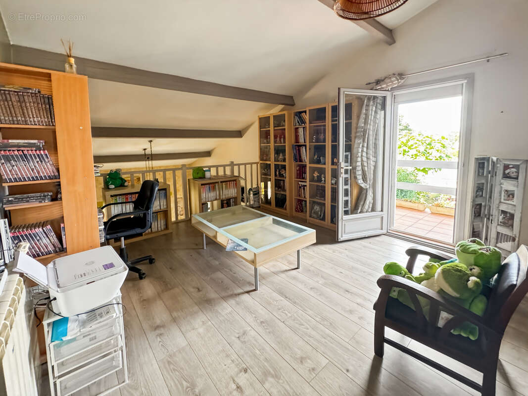 Maison à PAREMPUYRE