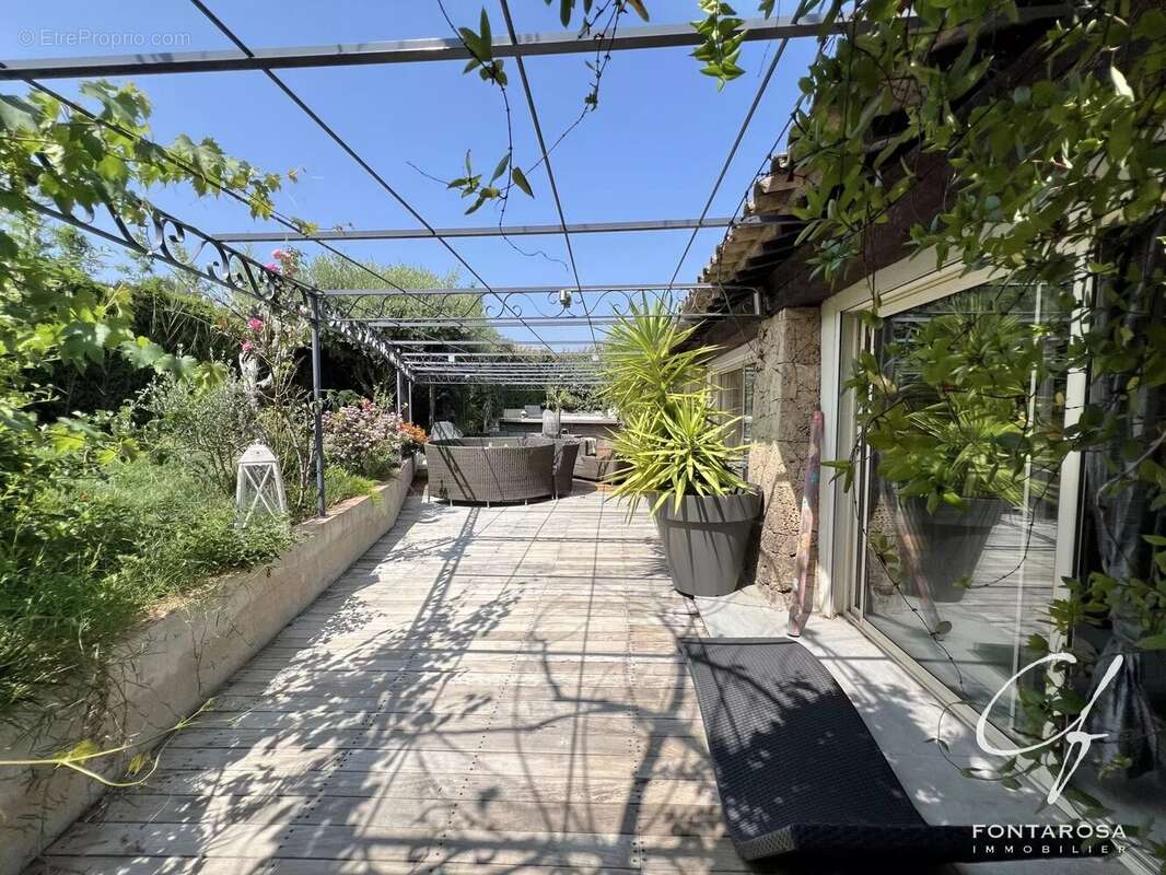 Maison à SAINT-RAPHAEL