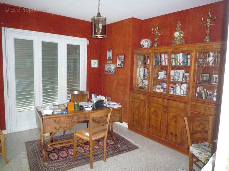 MONTDAUPHIN (77) à vendre ensemble immobilier composé de deux maisons, de 2 bâtiments industriels sur un terrain de  de 2 hectar - photo 25