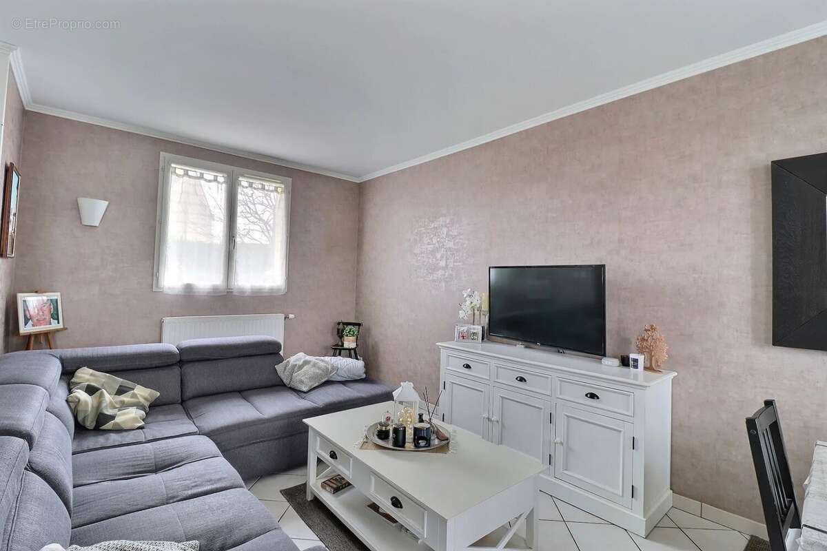 Maison 76 m² à Cires-Les-Mello  - photo 3