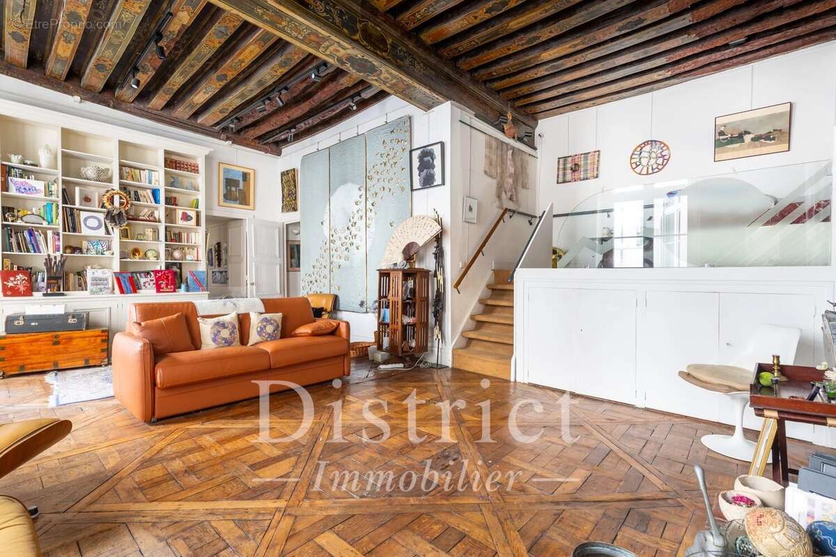 Appartement à PARIS-4E