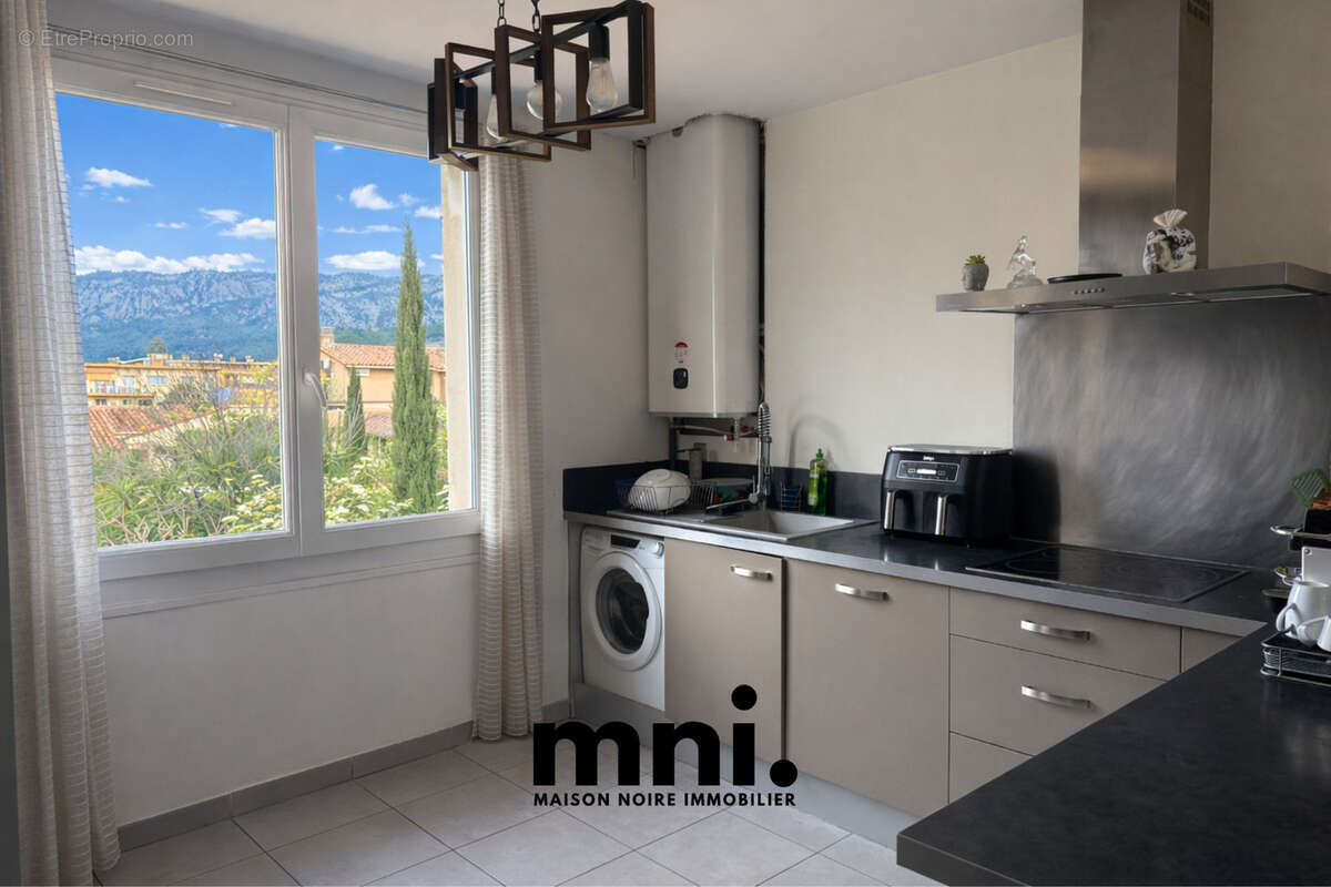 Appartement à LA VALETTE-DU-VAR