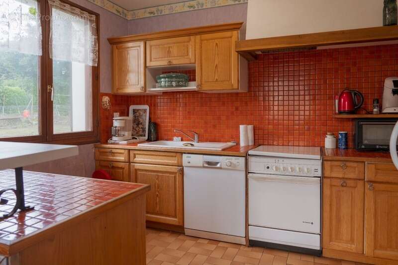 Maison à LA ROCHE-VINEUSE