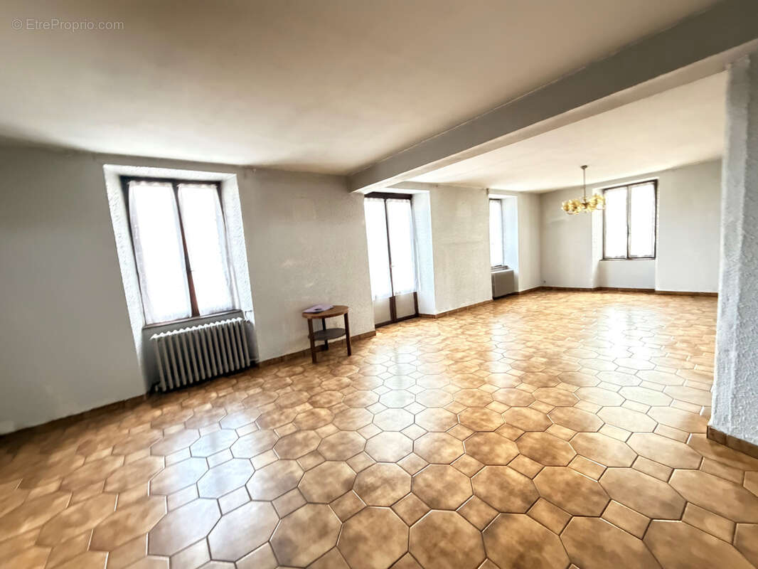 Maison à AUDINCOURT