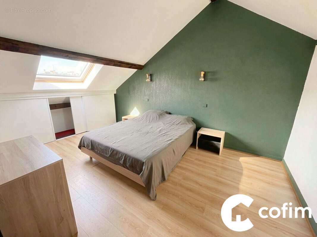 chambre 2 à l'étage  - Appartement à TARBES