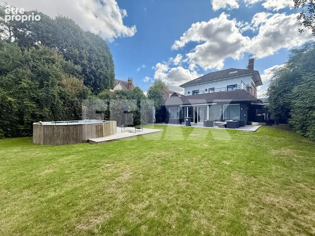 Photo Maison à Bauvin au prix de 703 500€