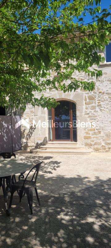 Propriété en pierre 427 m² à Saint-Just-d'Ardèche avec 2 gîtes 5* - photo 5