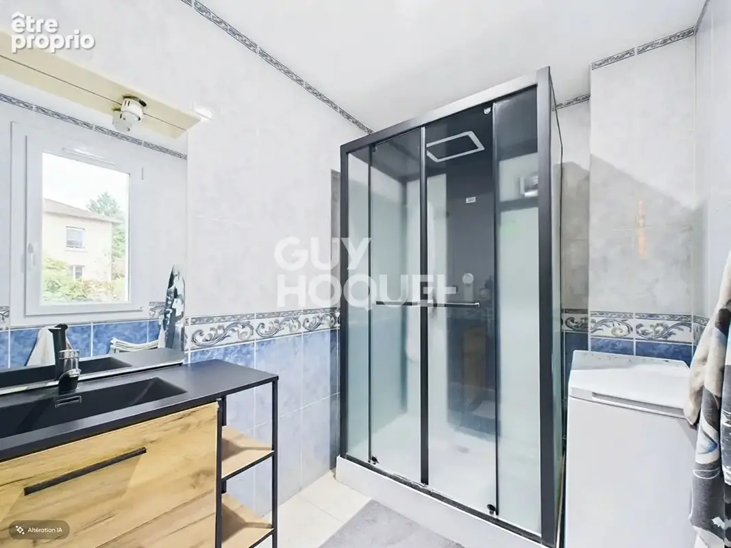 Appartement 4 pièces à vendre à Elbeuf - Rare sur le marché ! - photo 3